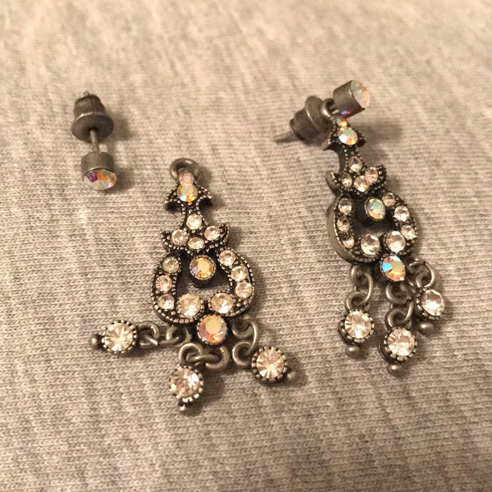 Dangle earrings - Picture 2 of 3